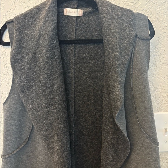 Altar'd State Grey Vest 🪻 - Picture 4 of 7